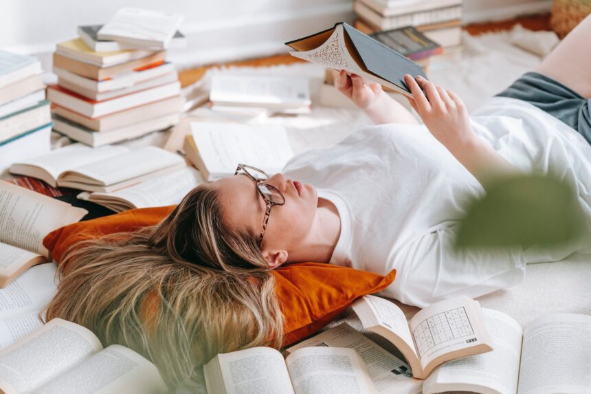 les 5 meilleurs livres de Stephen Hawking